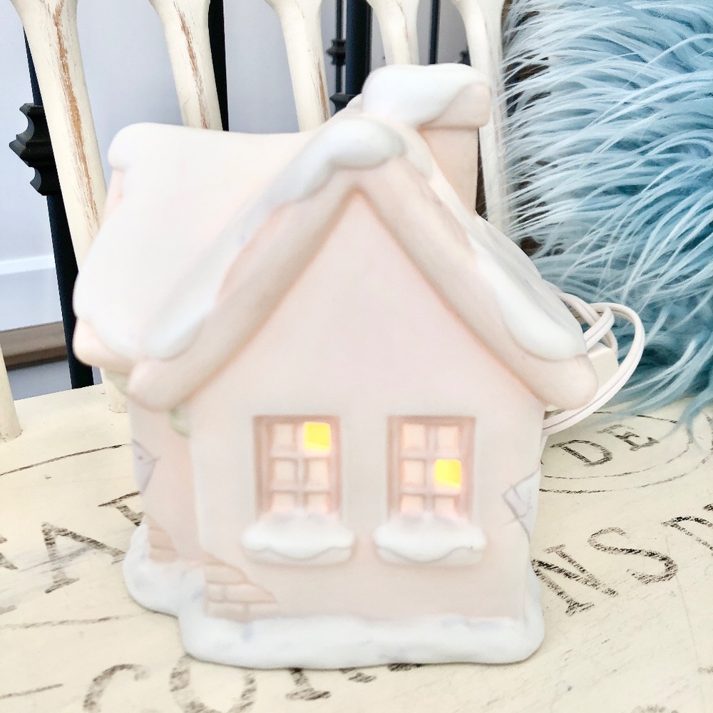 Precious Moments, Lighted Post Office, Vintage 1998, Very Nice Condition - Picture 3 of 11